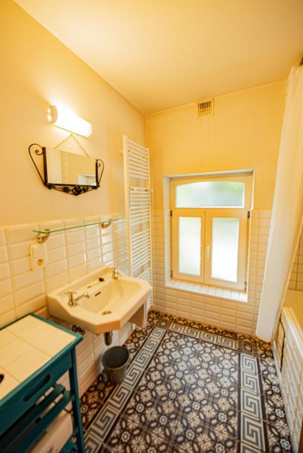 Holiday Home Les Plachettes Flobecq Bagian luar foto