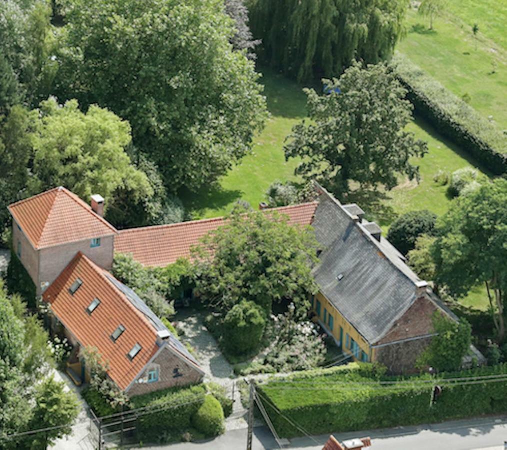 Holiday Home Les Plachettes Flobecq Bagian luar foto